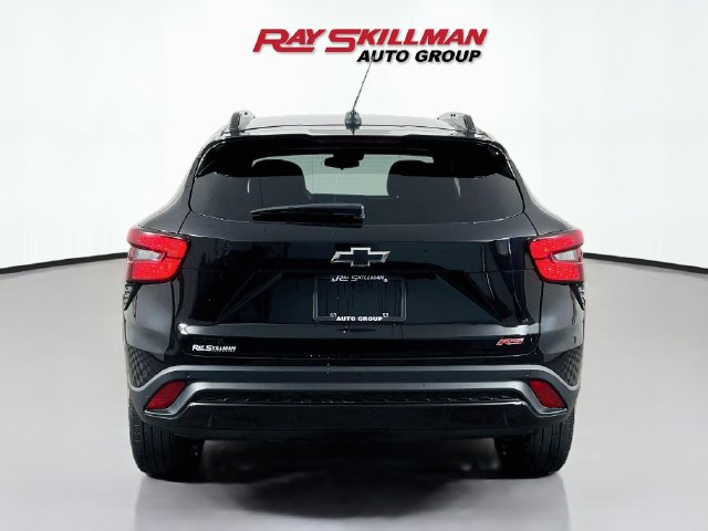 Used 2024 Chevrolet Trax RS w/ Driver Confidence Package FWD image 6