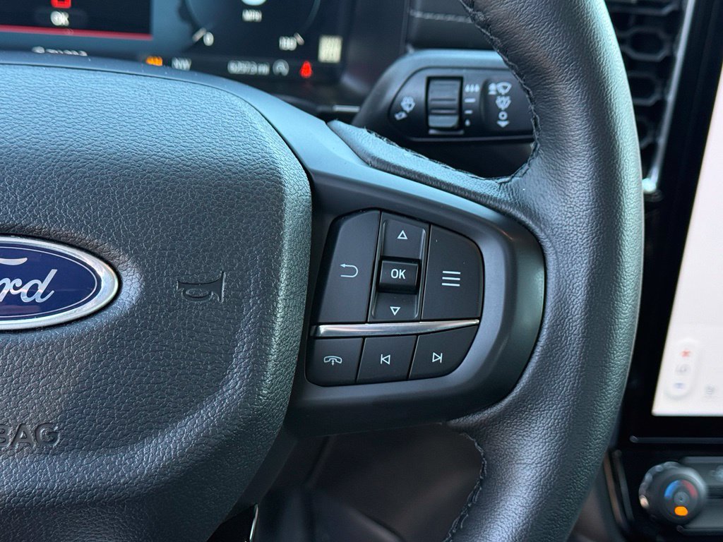 Used 2025 Ford Ranger Lariat w/ FX4 Off-Road Package AWD/4WD image 10