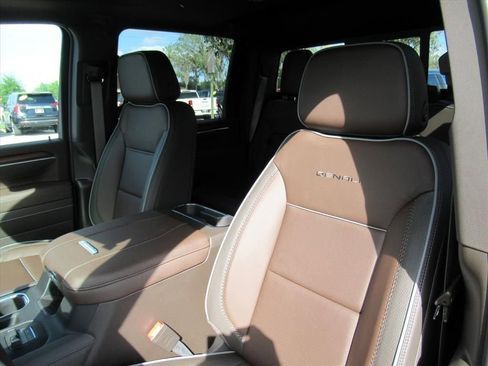 New 2026 GMC Sierra 2500 Denali w/ Denali Reserve Package AWD/4WD image 17