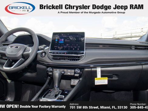 New 2026 Jeep Compass Latitude image 19