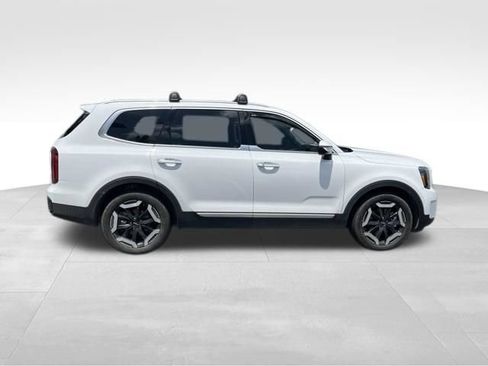 Certified 2024 Kia Telluride S w/ S Sunroof Package FWD image 9