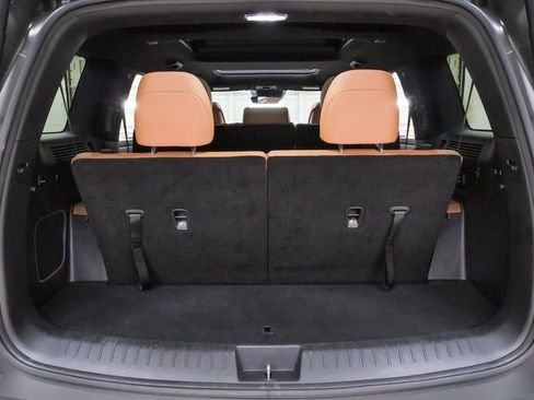 Used 2025 Hyundai Santa Fe Limited FWD image 33