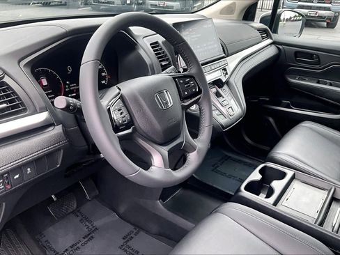 Used 2025 Honda Odyssey EX-L image 17