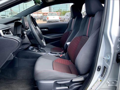 Used 2025 Toyota Corolla SE FWD image 8