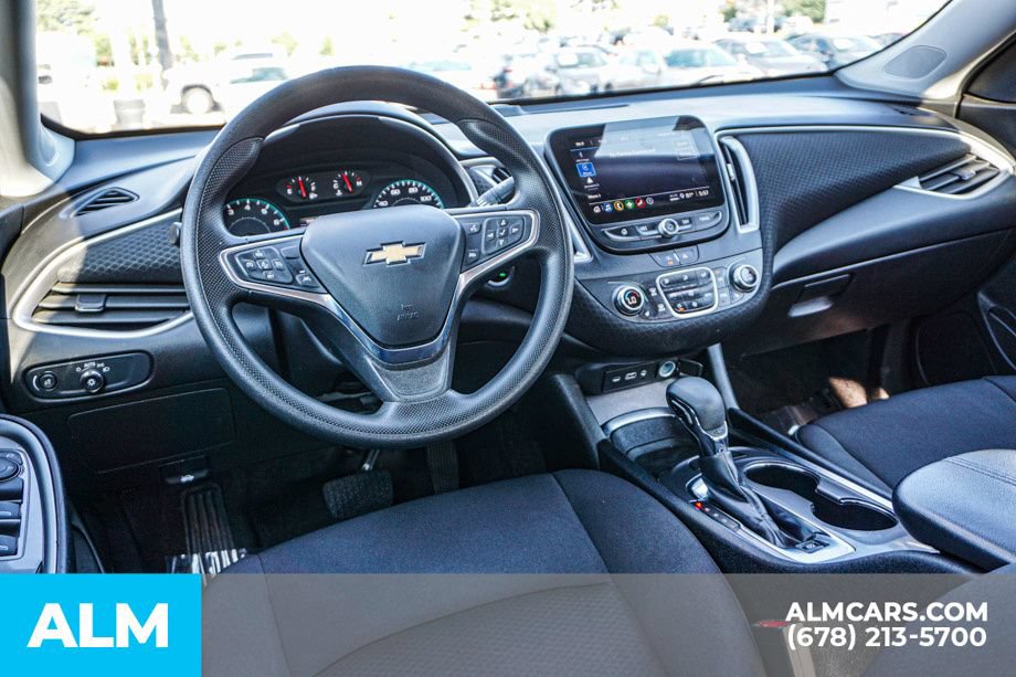 Used 2025 Chevrolet Malibu LT FWD image 26