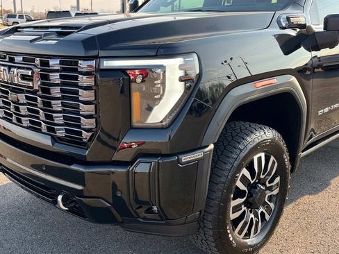 New 2026 GMC Sierra 2500 Denali Ultimate image 10