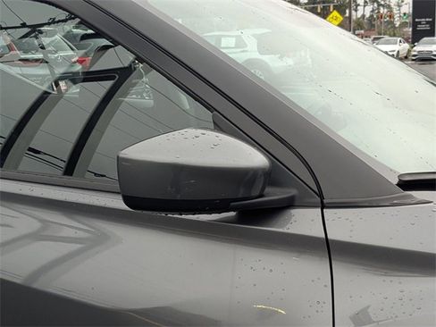 Used 2022 Nissan Kicks SV image 12