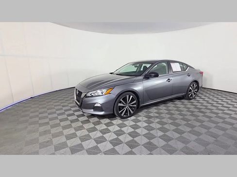 Used 2022 Nissan Altima 2.5 SR image 52