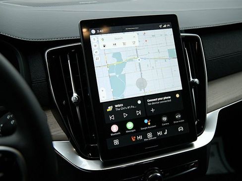 New 2026 Volvo XC90 B6 Plus w/ Protection Package Premier image 17