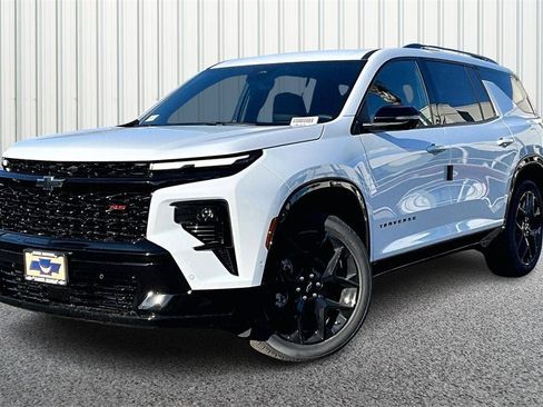 New 2026 Chevrolet Traverse RS image 7