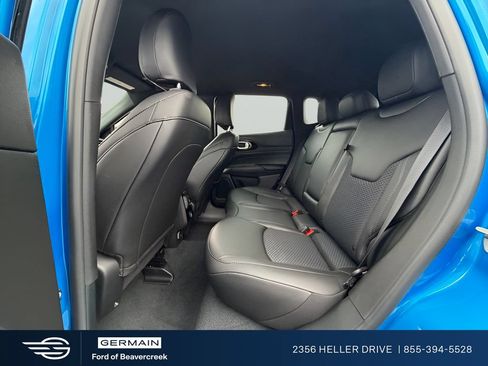 Used 2025 Jeep Compass Latitude w/ Altitude Special Edition AWD/4WD image 21