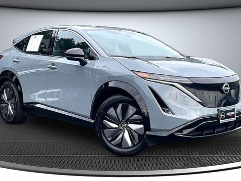 Used 2024 Nissan Ariya FWD image 1