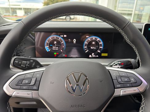 New 2025 Volkswagen Tiguan S image 18