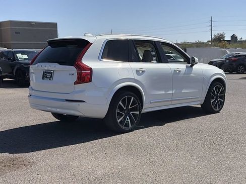 Used 2023 Volvo XC90 B5 Plus AWD/4WD image 6