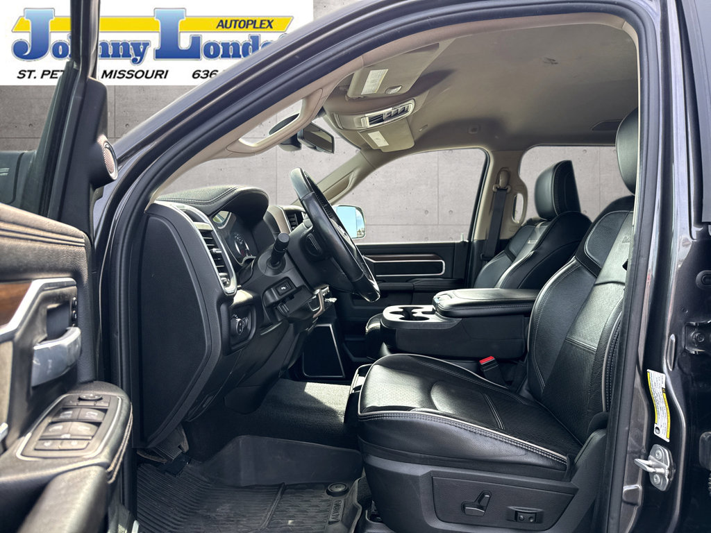 Used 2022 RAM 3500 Laramie AWD/4WD image 10
