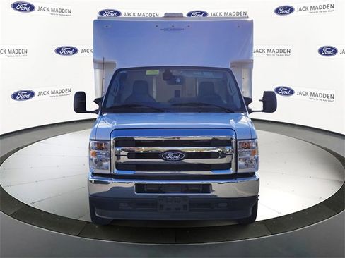 New 2026 Ford E-350 and Econoline 350 Super Duty w/ Power Equipment Group image 8