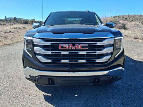 New 2026 GMC Sierra 1500 SLE AWD/4WD image 8