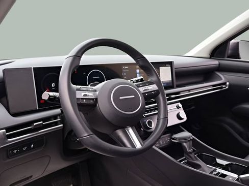 Used 2025 Hyundai Tucson SEL image 11