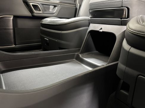 Used 2023 Rivian R1T Adventure image 31