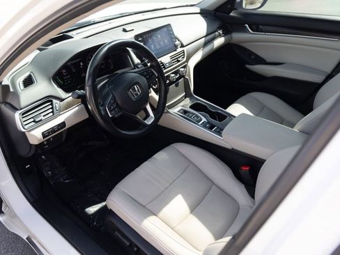 Used 2022 Honda Accord Touring image 13