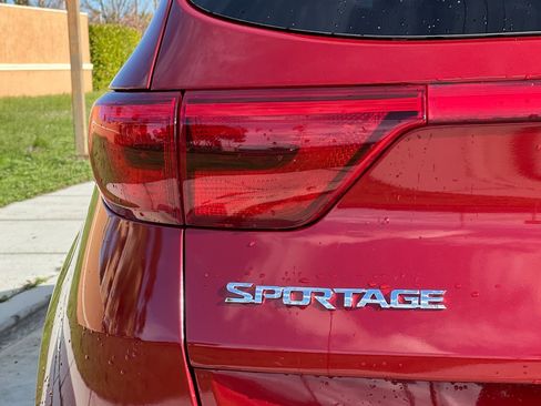 Used 2018 Kia Sportage EX w/ EX Premium Package image 27