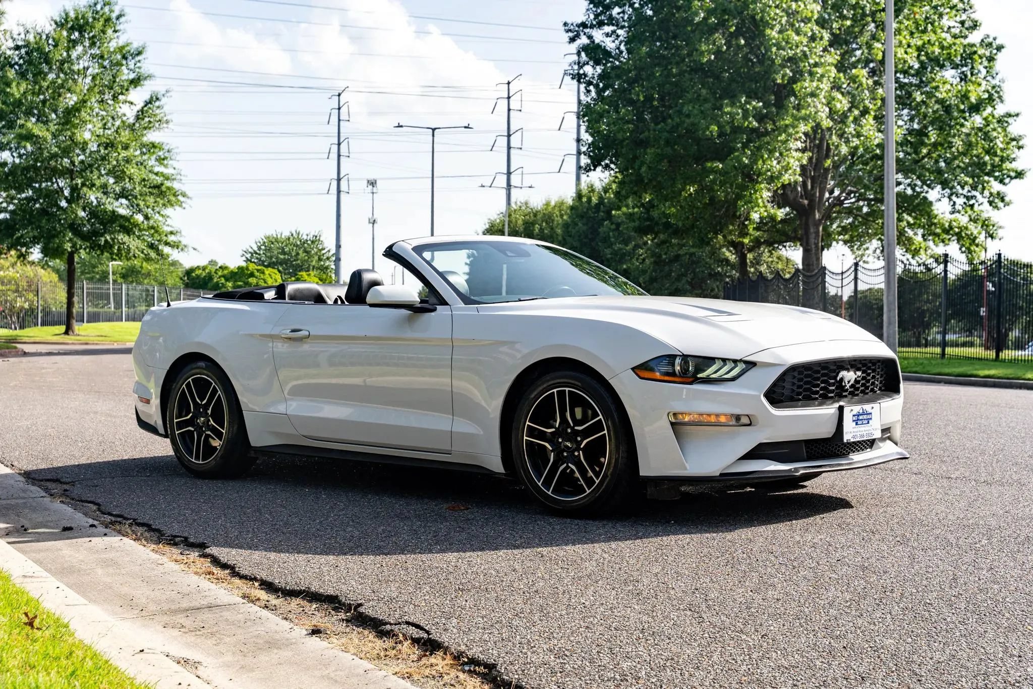Used 2021 Ford Mustang Premium RWD image 4