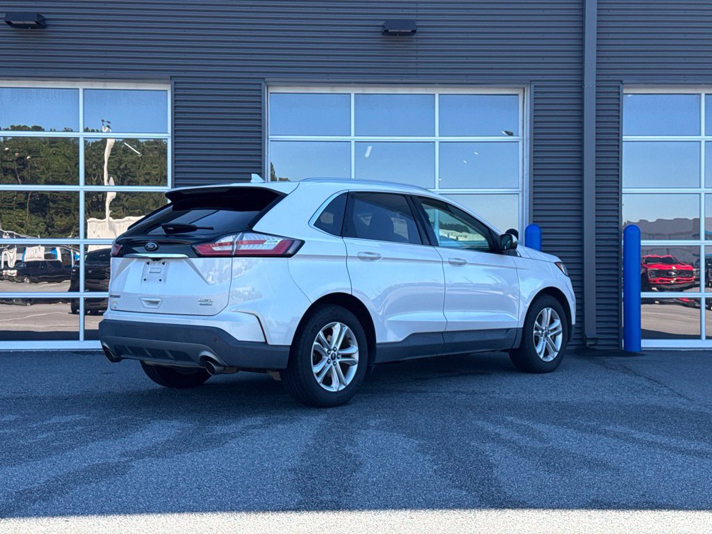 Used 2019 Ford Edge SEL w/ Equipment Group 201A FWD image 4