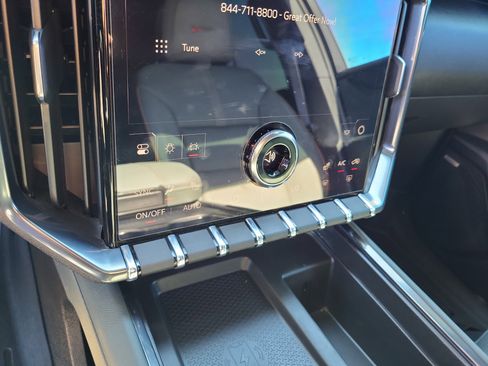 Certified 2025 GMC Acadia AT4 image 23