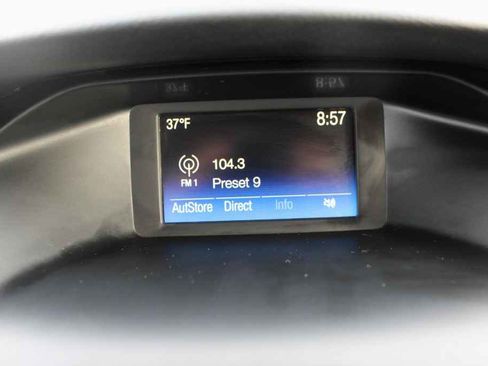 Used 2018 Ford Focus SE image 19