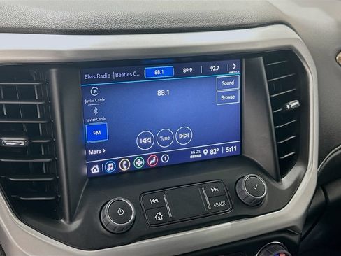 Certified 2023 GMC Acadia SLE FWD image 13