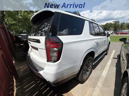 Used 2024 Chevrolet Tahoe Z71 w/ Luxury Package AWD/4WD image 6