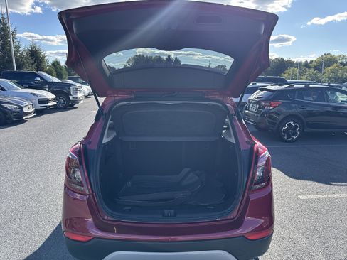 Used 2020 Buick Encore Preferred AWD/4WD image 26
