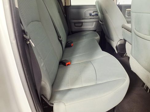 Used 2013 RAM 1500 Classic SLT w/ Premium Display Pkg RWD image 5