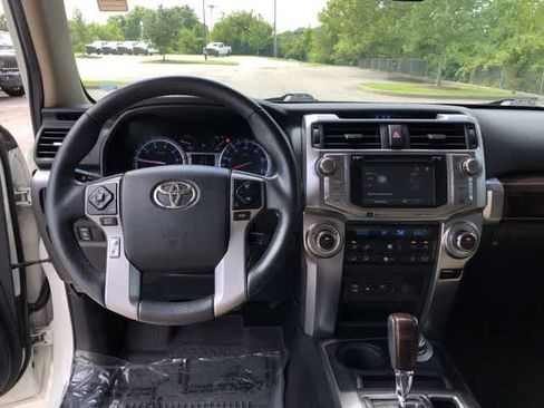 Used 2016 Toyota 4Runner Limited AWD/4WD image 23
