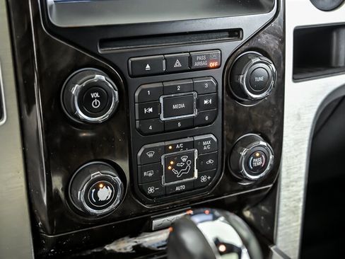 Used 2013 Ford F150 Platinum RWD image 23