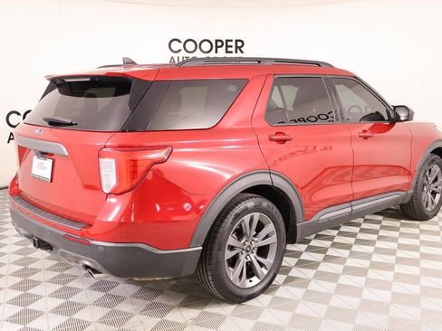 Used 2022 Ford Explorer XLT w/ Equipment Group 202A image 22