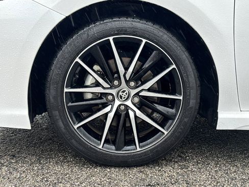 Used 2024 Toyota Camry SE w/ Cold Weather Package image 25