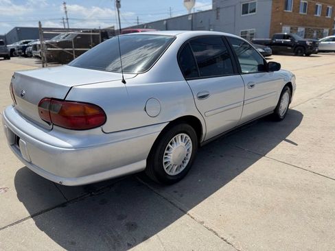 Used 2003 Chevrolet Malibu V6 w/ Preferred Equipment Group 1 FWD image 5