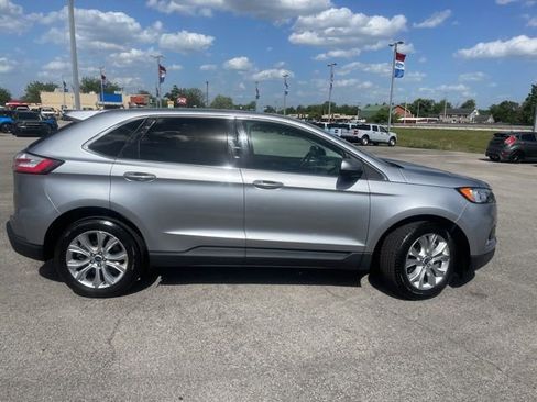 Used 2022 Ford Edge Titanium AWD/4WD image 13