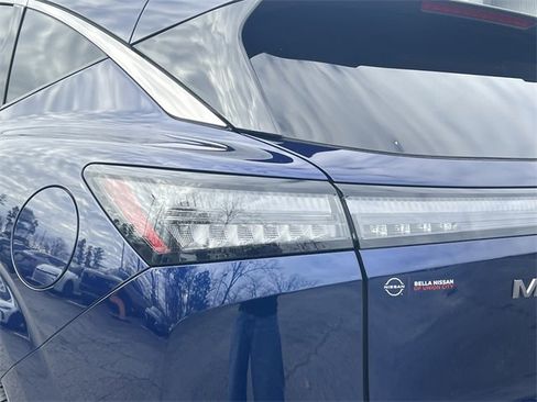 Certified 2025 Nissan Murano SV image 24