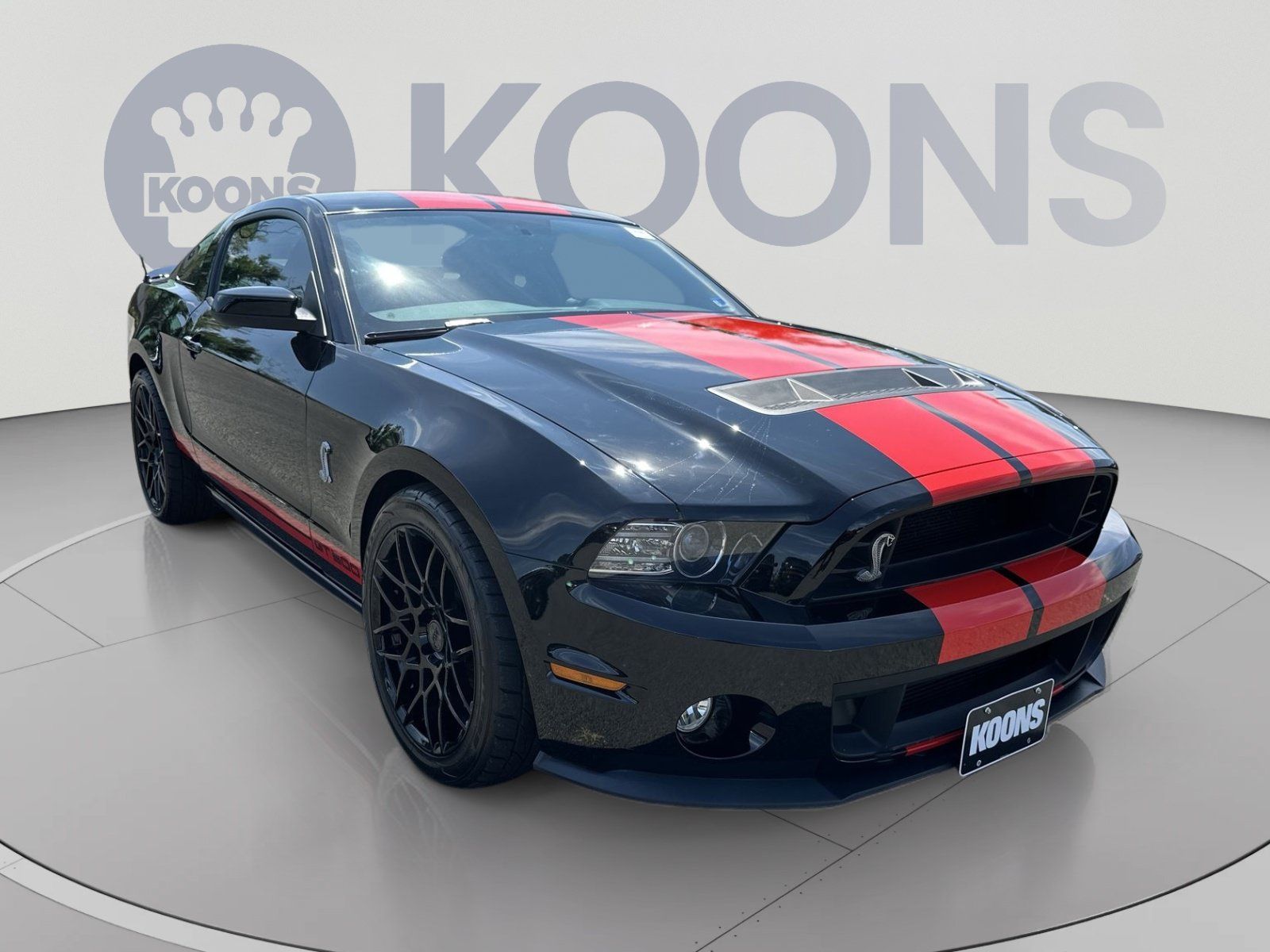 Used 2013 Ford Mustang Shelby GT500 RWD image 2