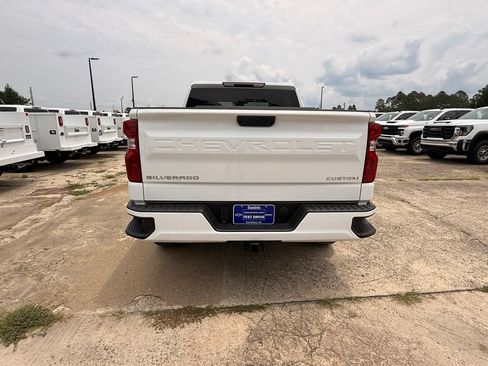 New 2026 Chevrolet Silverado 1500 Custom RWD image 4