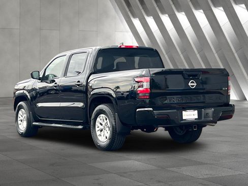 Used 2024 Nissan Frontier SV w/ Technology Package RWD image 6