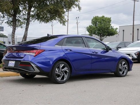 New 2026 Hyundai Elantra Limited image 5