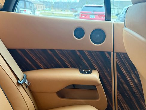 Used 2015 Rolls-Royce Wraith image 52