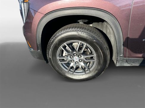 Used 2025 GMC Acadia Elevation image 15