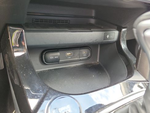 Used 2025 Kia Seltos EX w/ EX Sunroof Package FWD image 12