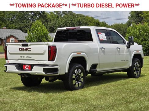 Used 2024 GMC Sierra 2500 Denali w/ Denali Reserve Package AWD/4WD image 9