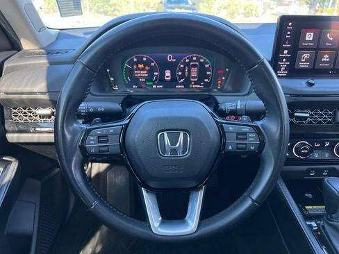 Used 2023 Honda Accord Touring image 18