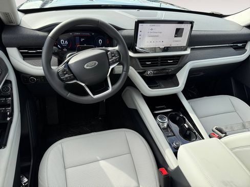 New 2025 Ford Explorer Platinum w/ Ultimate Package image 15